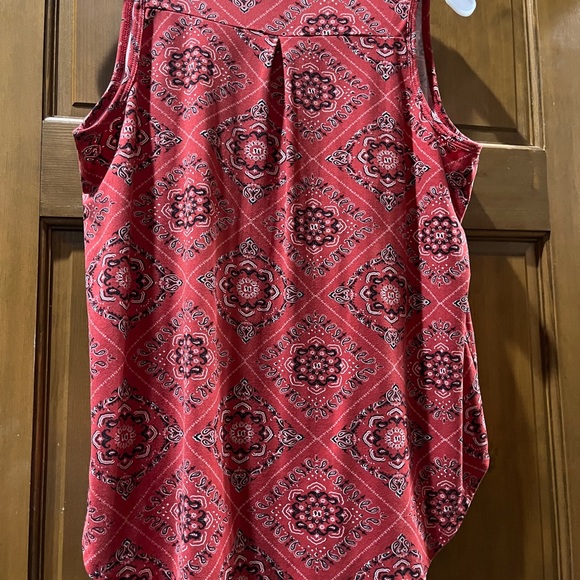 JODY - XL red paisley sleeveless top - Picture 3 of 3